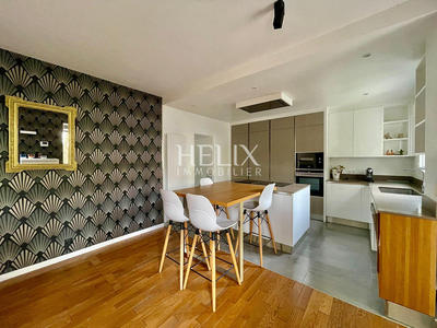 Maison - 166 m² - 6 pièces