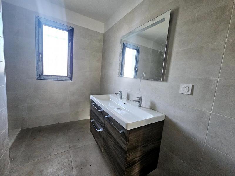 Villa - 97 m² - 4 pièces