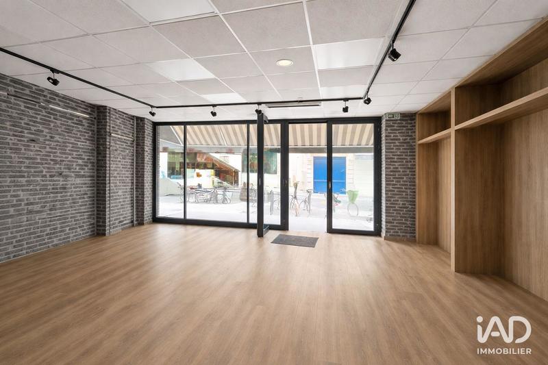 Local commercial - 110 m²