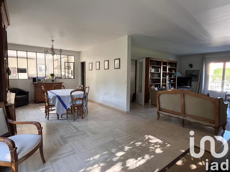 Maison - 182 m² - 7 pièces