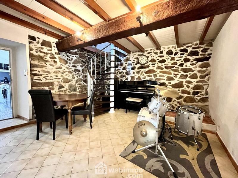Maison de village - 105 m² - 5 pièces