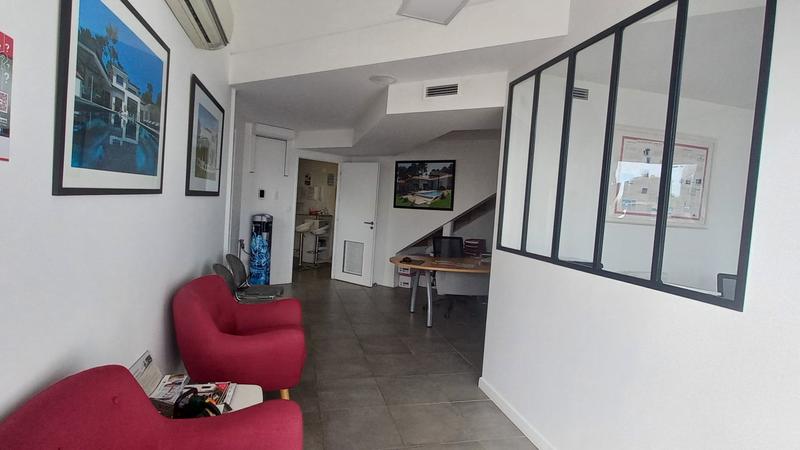 Magasins - 174 m² - 5 pièces