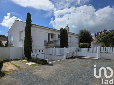 Maison - 176 m² - 7 pièces