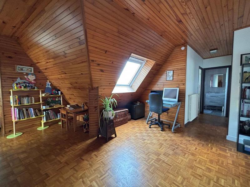 Maison - 196 m² - 6 pièces