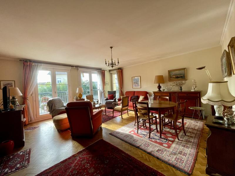 Appartement - 100 m² - 5 pièces