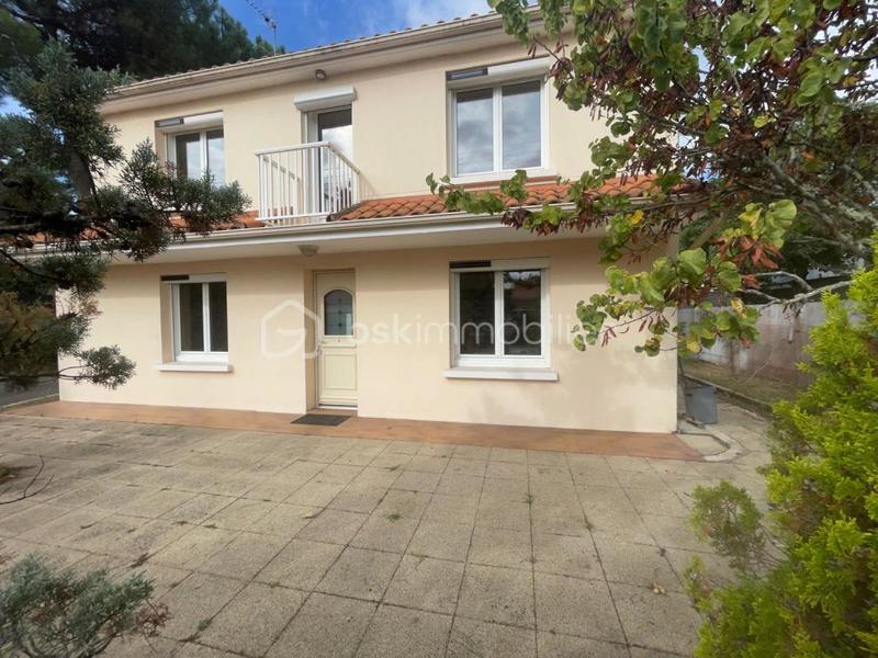 Maison - 110 m² - 6 pièces