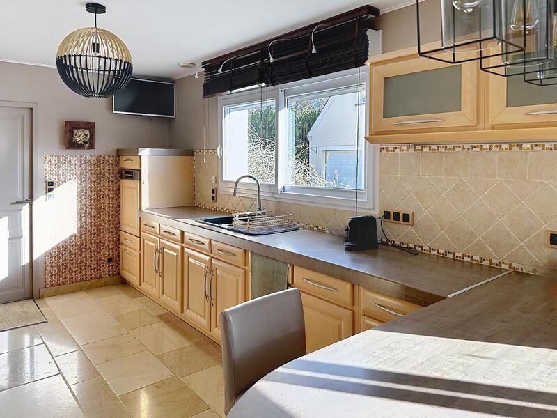 Maison - 194 m² - 8 pièces