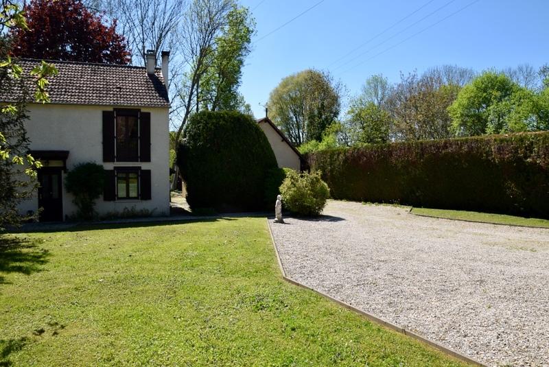 Maison - 143 m² - 7 pièces