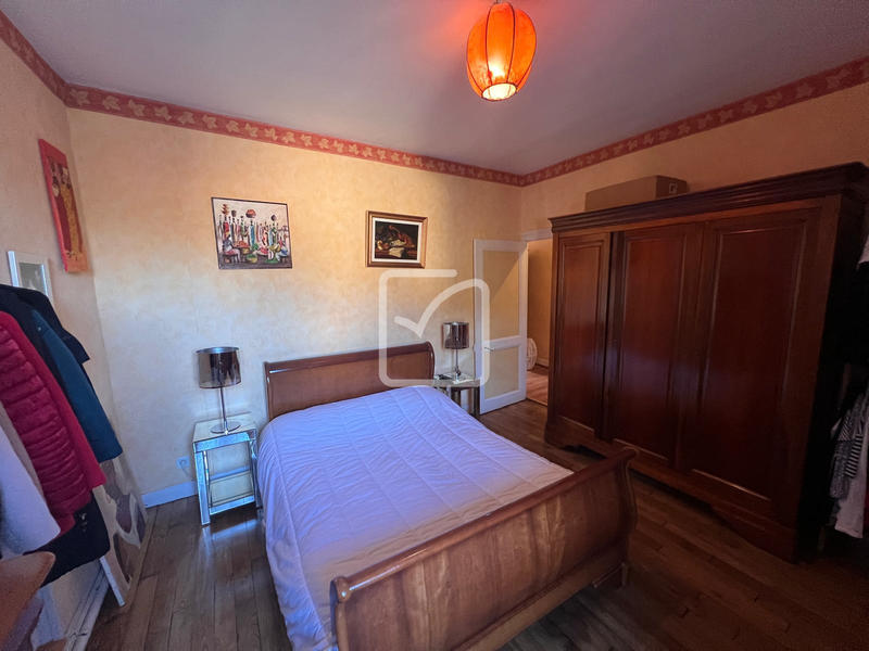 Maison de village - 150 m² - 8 pièces