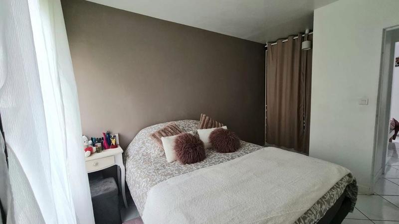 Appartement - 99 m² - 6 pièces