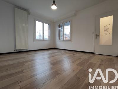 Maison - 181 m² - 8 pièces