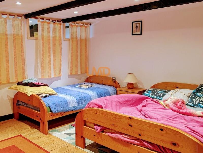 Gîte - 708 m² - 23 pièces