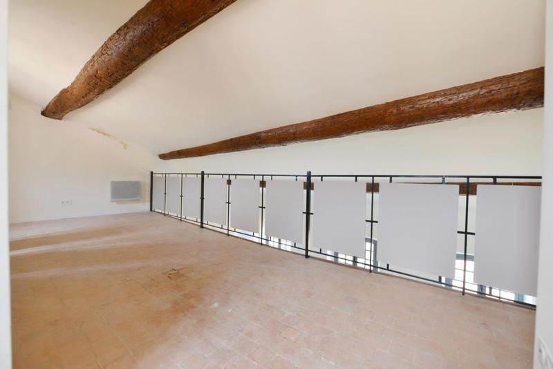 Loft - 72 m² - 2 pièces