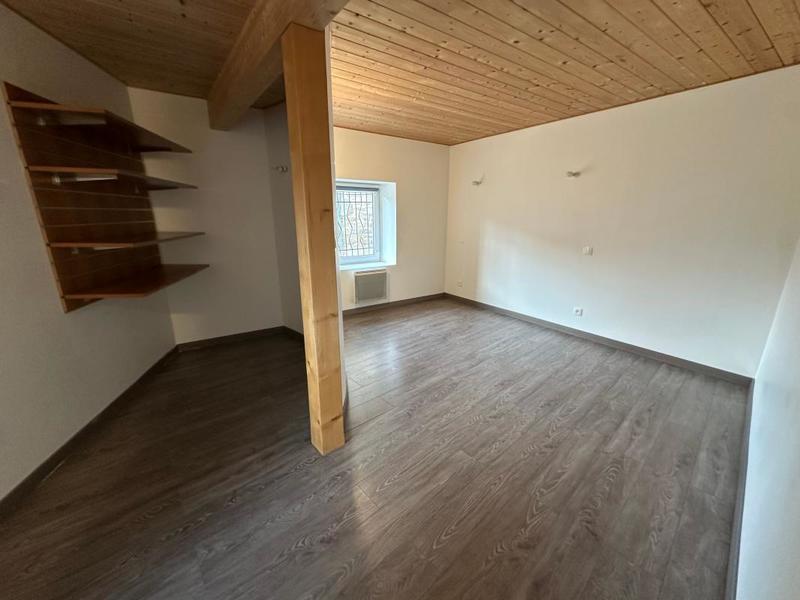 Maison - 98 m² - 4 pièces