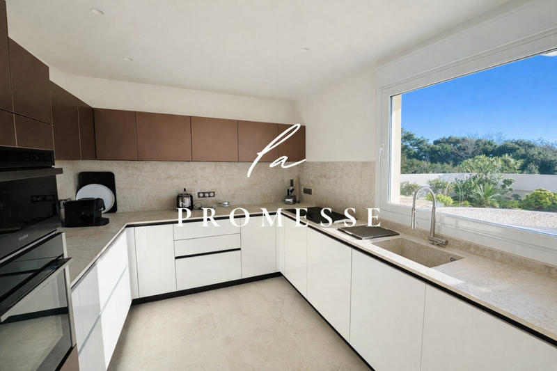 Appartement - 140 m² - 5 pièces