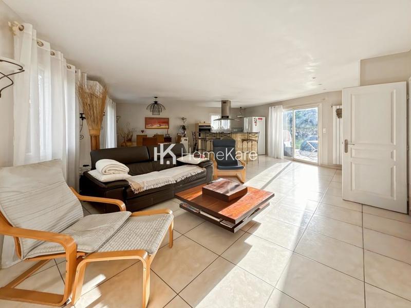 Maison traditionnelle - 125 m² - 5 pièces