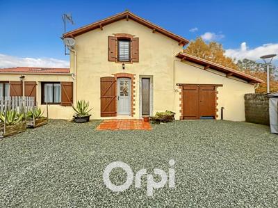 Maison - 95 m² - 4 pièces