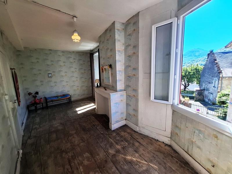 Maison traditionnelle - 120 m² - 6 pièces