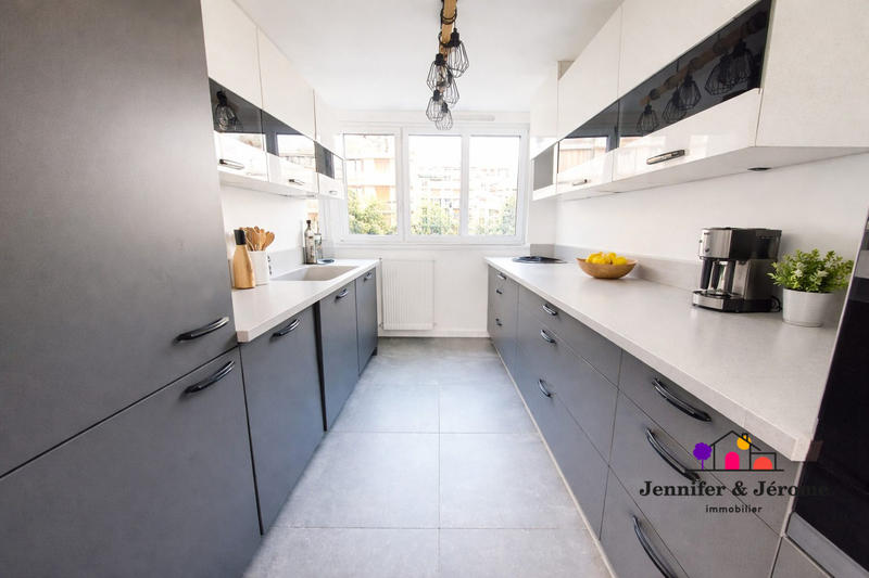 Appartement - 72 m² - 4 pièces