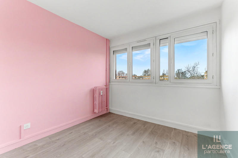 Appartement - 94 m² - 4 pièces