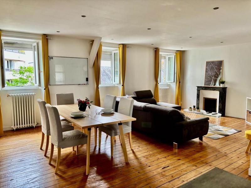 Appartement - 110 m² - 5 pièces