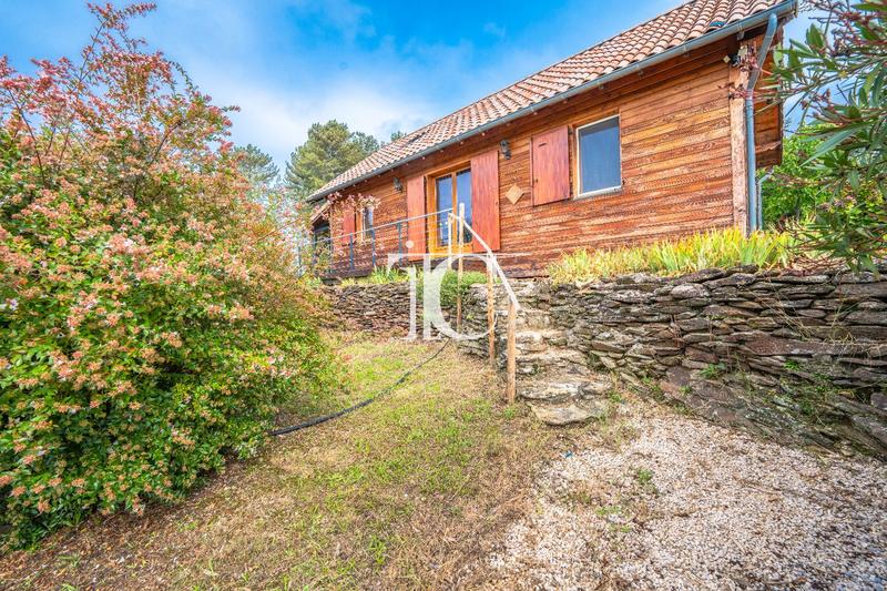 Maison de bois - 70 m² - 4 pièces