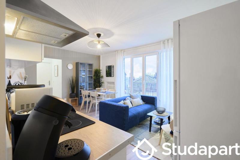 Chambre - 10 m² - 1 pièce