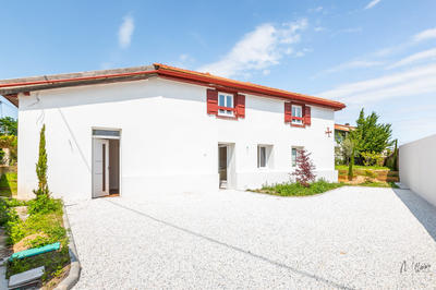 Maison - 169 m² - 6 pièces