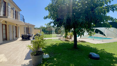 Maison - 179 m² - 7 pièces