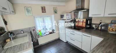 Maison - 85 m² - 6 pièces