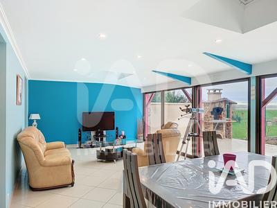 Maison - 199 m² - 7 pièces