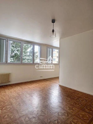 Appartement - 72 m² - 4 pièces