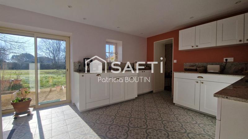 Maison - 204 m² - 7 pièces