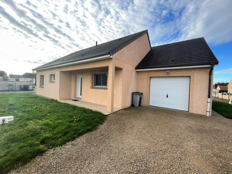 Maison - 99 m² - 4 pièces