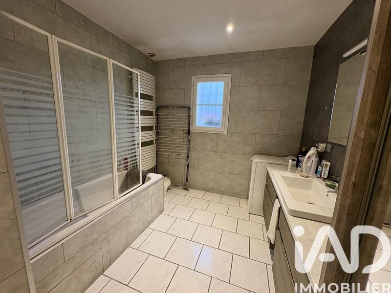 Maison - 136 m² - 6 pièces