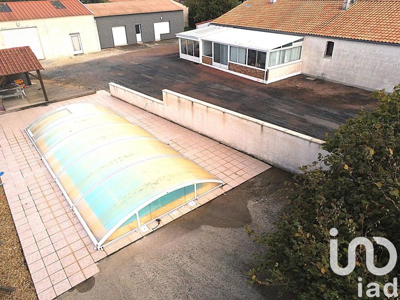 Maison - 230 m² - 7 pièces