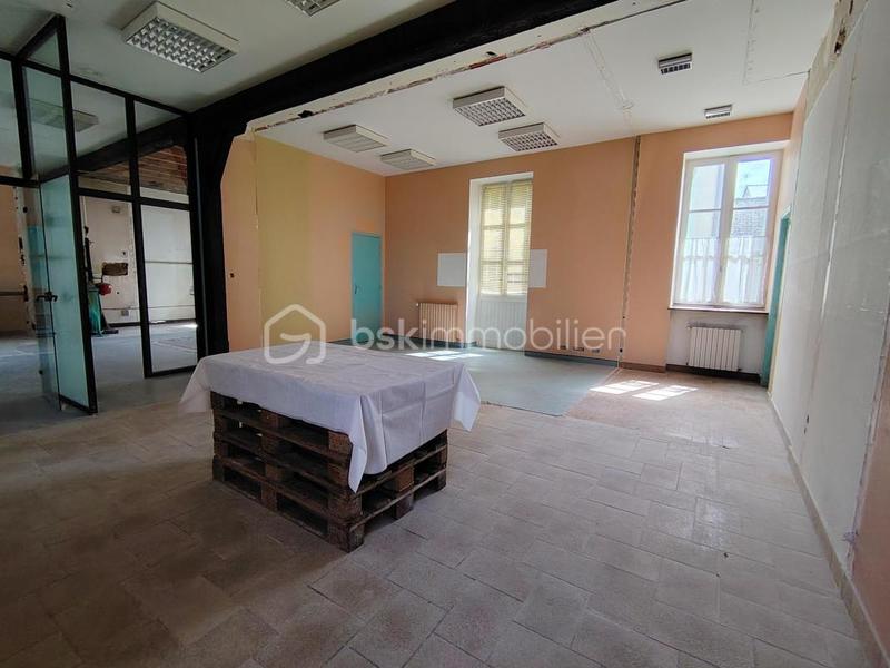 Immeuble - 210 m² - 6 pièces