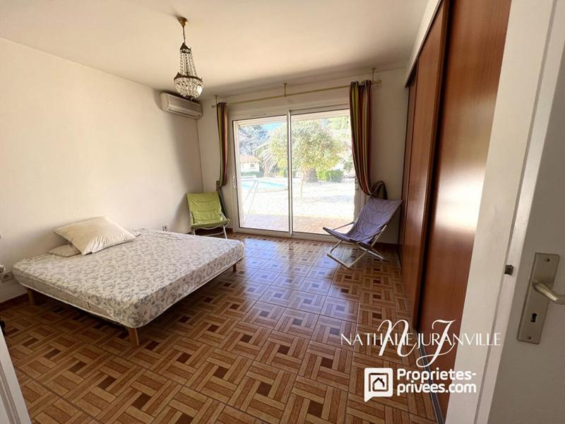 Villa - 254 m² - 6 pièces