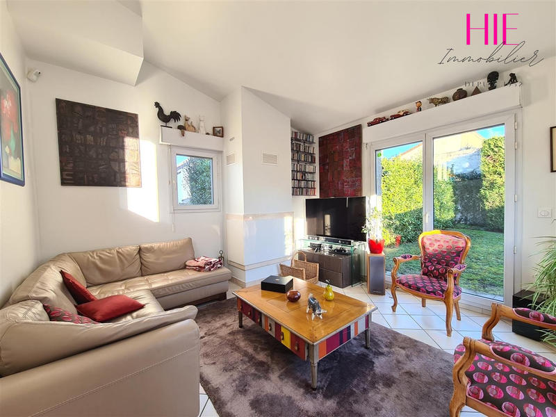 Maison - 100 m² - 6 pièces