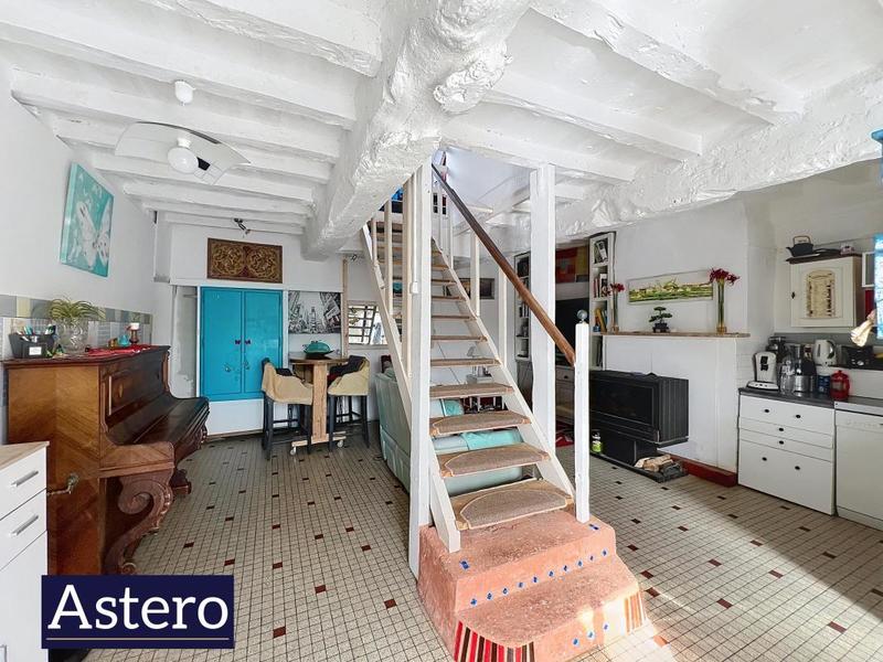 Maison - 121 m² - 7 pièces