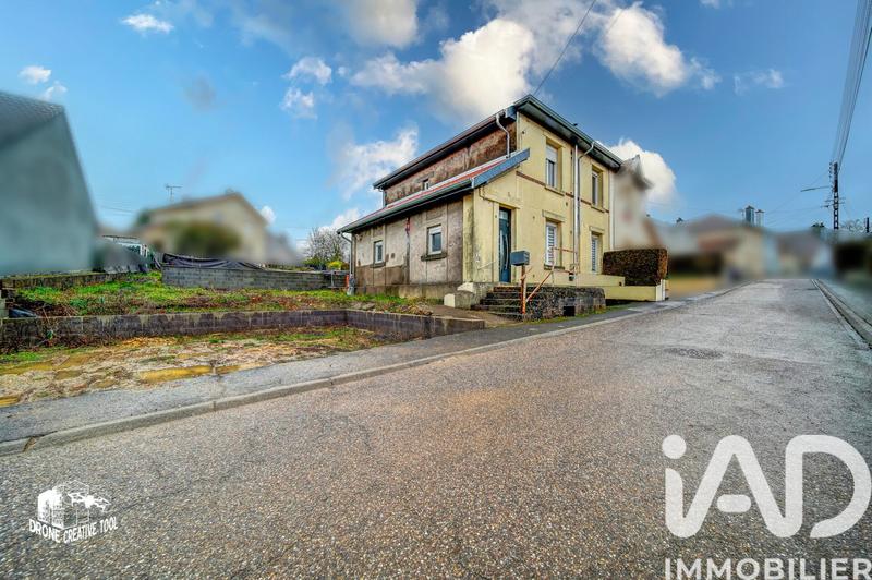 Maison - 95 m² - 5 pièces