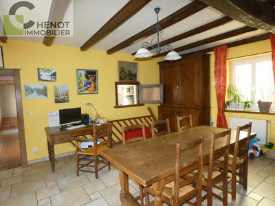 Maison - 170 m² - 6 pièces