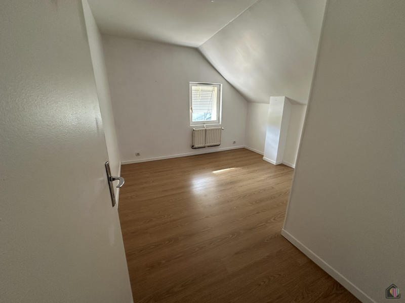 Maison - 102 m² - 4 pièces