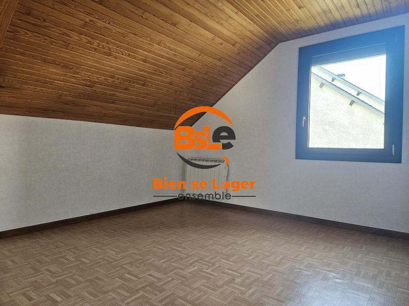 Appartement - 85 m² - 5 pièces