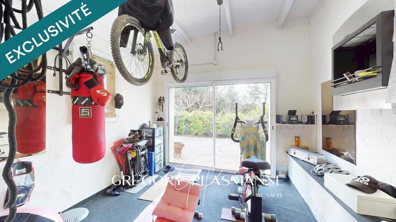 Maison - 140 m² - 5 pièces