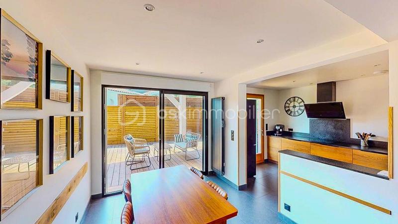 Maison - 140 m² - 7 pièces