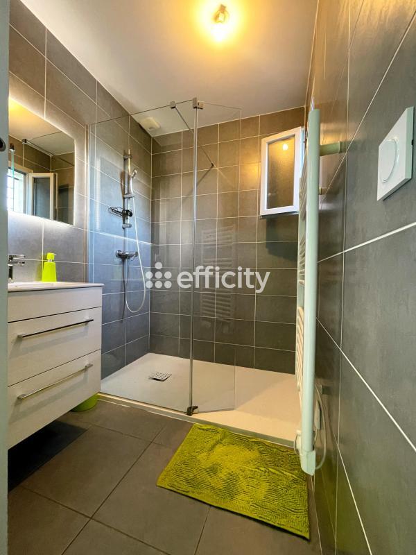 Villa - 100 m² - 4 pièces