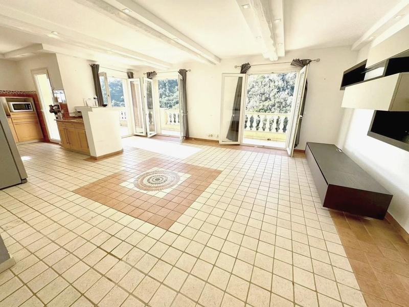 Villa - 172 m² - 6 pièces