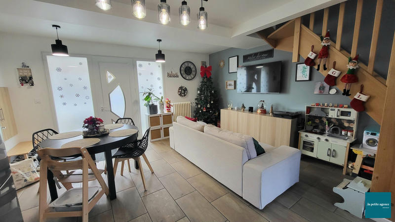 Maison - 147 m² - 8 pièces