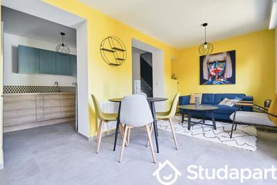 Chambre - 10 m² - 1 pièce